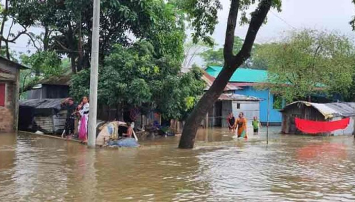 বিধ্বস্ত সুনামগঞ্জ শহরে ভূতুড়ে নিস্তব্ধতা
