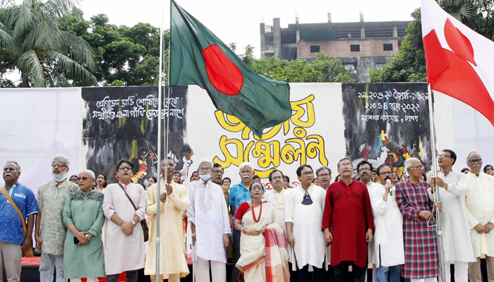 সম্প্রীতির মালা গাঁথি ভেদাভেদ নাশে