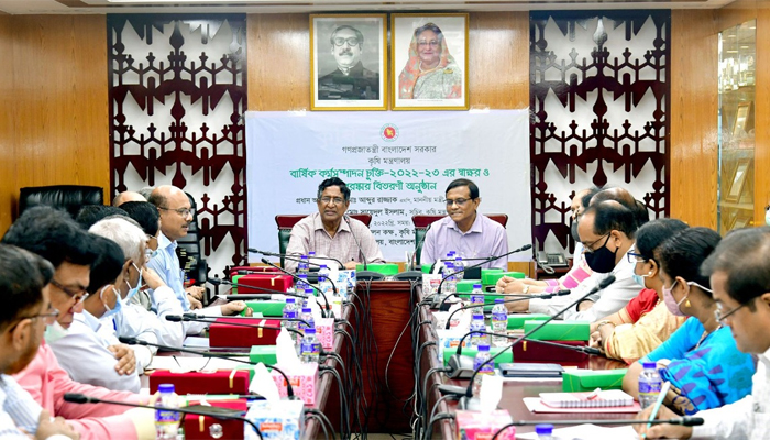 বন্যার কবলে ৫৬ হাজার হেক্টর আউশ ধান