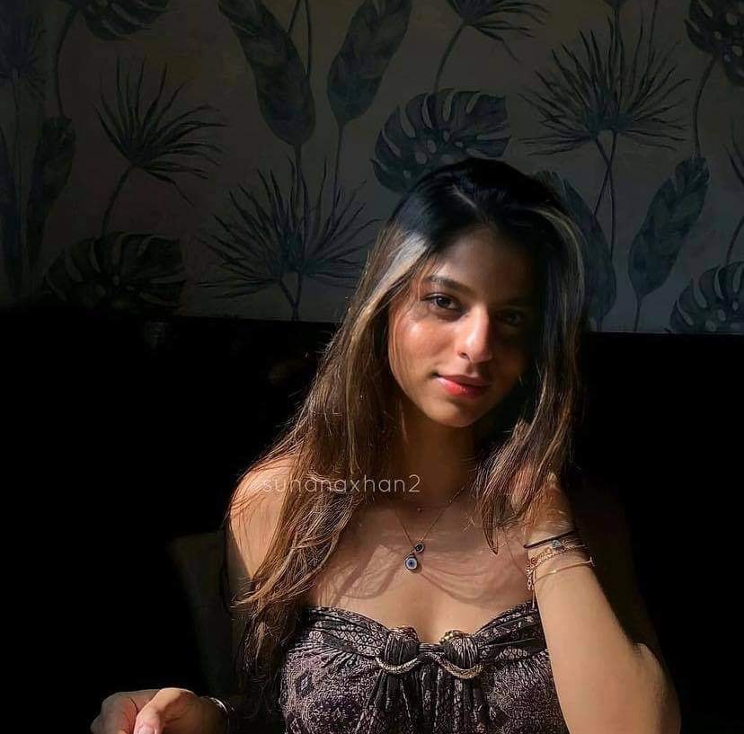 সুহানা: ওই নতুনের কেতন ওড়ে