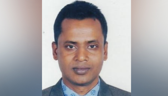 নিয়োগ পরীক্ষার প্রশ্নফাঁস, মাউশি কর্মকর্তা গ্রেপ্তার