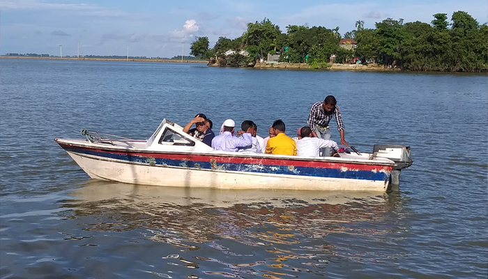 ধর্মপাশায় দুই স্পিডবোটের সংঘর্ষে আহত ১০