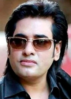 হলিউডের নায়িকাকে জড়িয়ে ধরবেন না অনন্ত জলিল