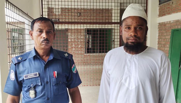 নড়াইলে অধ্যক্ষ লাঞ্ছিত: নূরনবী তিনদিনের রিমান্ডে