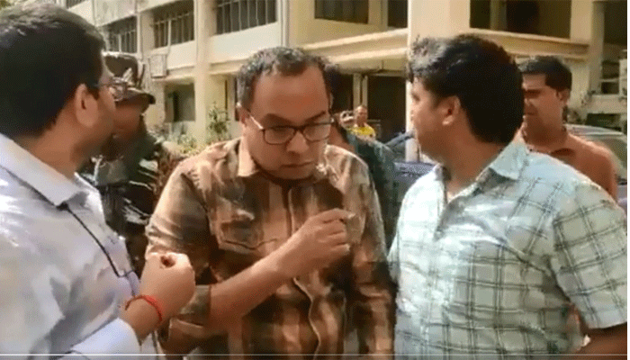 পি কে হালদারসহ ৬ জনের বিরুদ্ধে অভিযোগপত্র