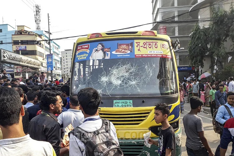 বাসচাপায় মৃত্যু: ১ কোটি টাকা ক্ষতিপূরণ দিতে রায়