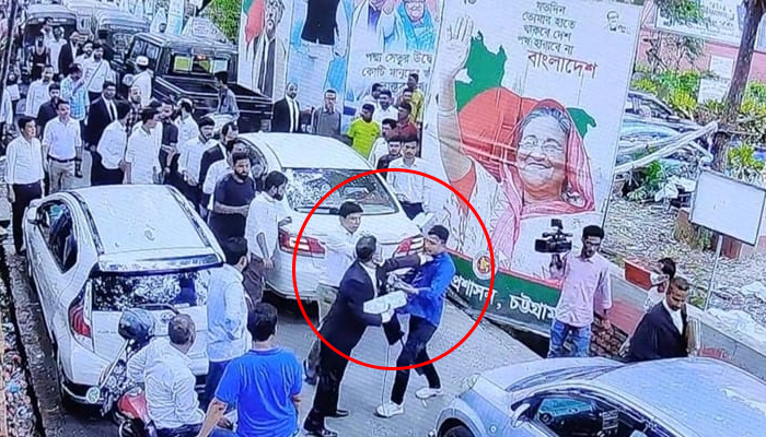 চট্টগ্রামে ৪ দিনের ব্যবধানে আবারো সাংবাদিকের ওপর হামলা