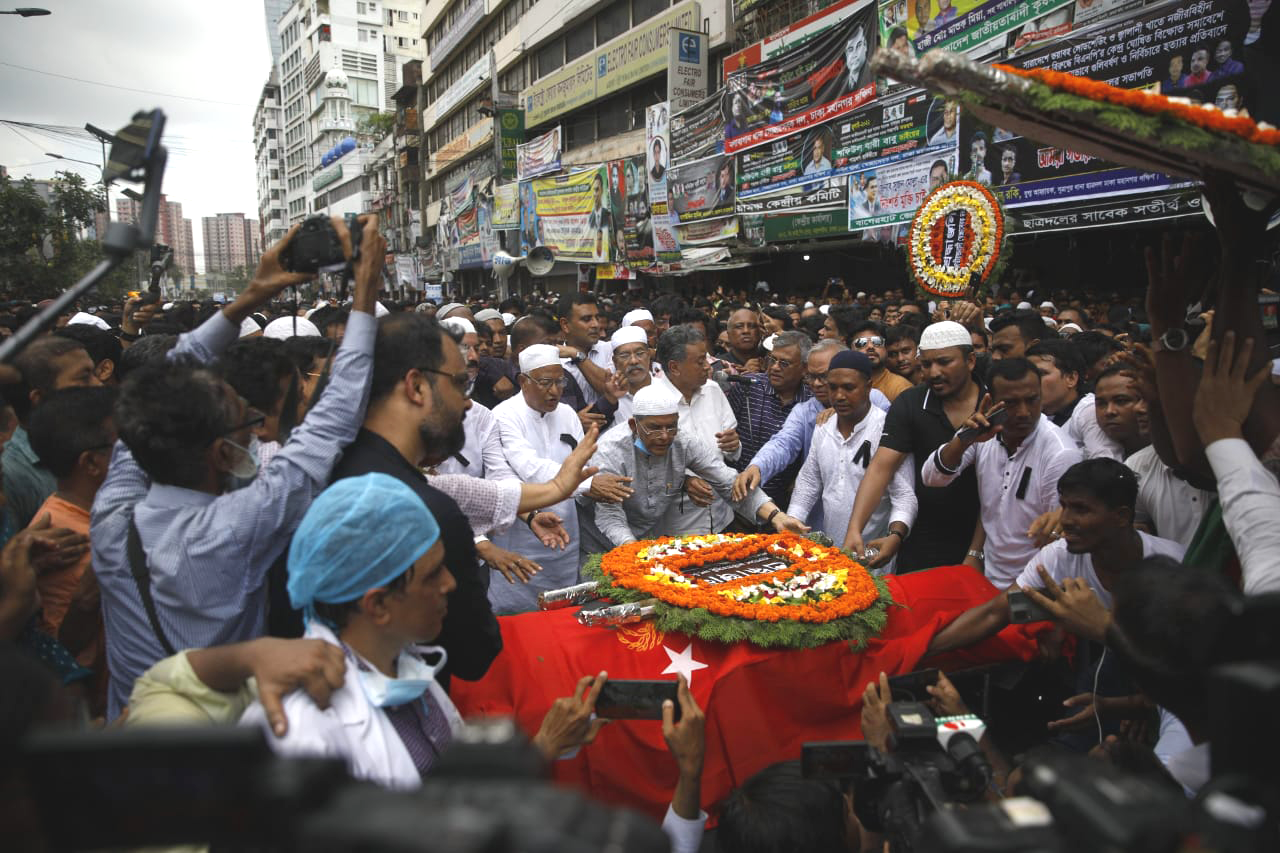 সরকারের নির্যাতনের বিরুদ্ধে জেগে উঠতে হবে: ফখরুল