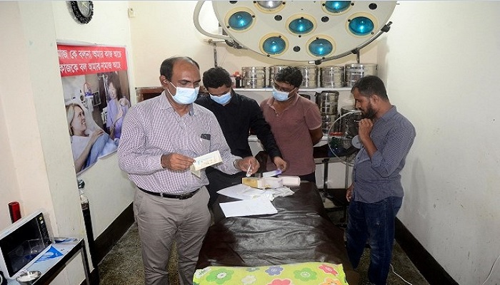 লাইসেন্সবিহীন সব স্বাস্থ্যসেবা প্রতিষ্ঠান বন্ধ করা হবে