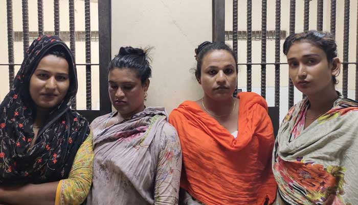 শিশু ভূমিষ্ঠ হলেই দিতে হয় চাঁদা, উত্তরায় তৃতীয় লিঙ্গের ৪ জন গ্রেপ্তার