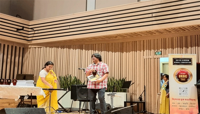 সেরা বাঙালি পুরস্কার পেয়েছেন কবি টি এম আহমেদ কায়সার