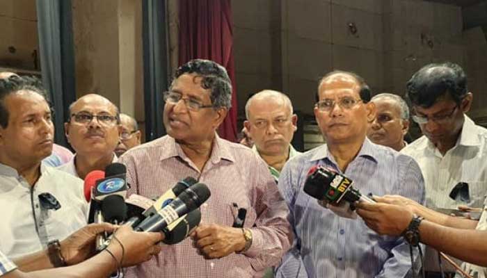 স্ত্রীর গলার হার বিক্রি করেও চাষাবাদ করবেন কৃষক: কৃষিমন্ত্রী