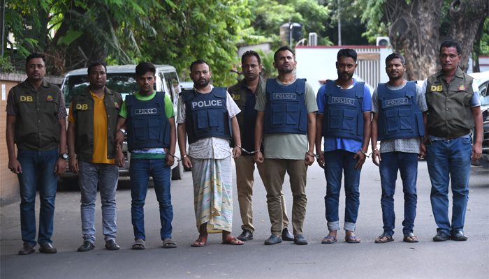টিপু-প্রীতি হত্যা: গ্রেপ্তার ৫, অস্ত্র-মোটরসাইকেল উদ্ধার