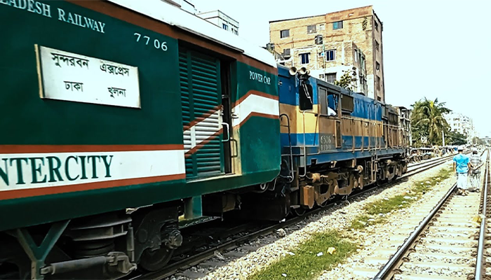ট্রেনে কাটা পড়ে বাংলাদেশ ব্যাংকের সাবেক কর্মকর্তা নিহত