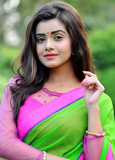 সিনেমায় অভিনয় করতে চান তানজিন তিশা