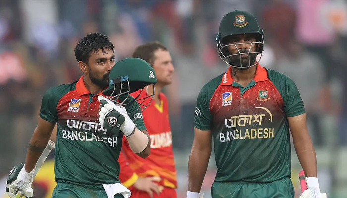 জিম্বাবুয়েকে ৩০৪ রানের টার্গেট দিলো টাইগাররা