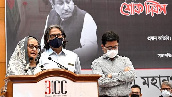 ‘আয় কাছে আয়’ বলে পরশ-তাপসকে ডেকে কাঁদলেন প্রধানমন্ত্রী