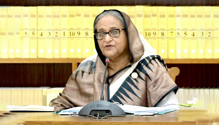 ক্রেন দুর্ঘটনায় দায়ীদের খুঁজে বের করার নির্দেশ প্রধানমন্ত্রীর