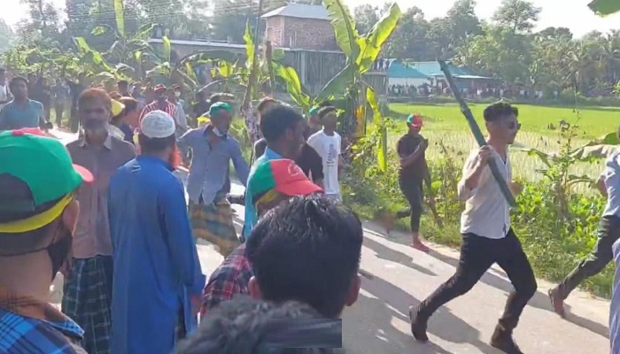 ফেনীর সোনাগাজীতে বিএনপি-পুলিশ দফায় দফায় সংঘর্ষ, এএসপিসহ আহত ১২