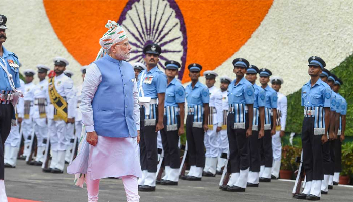 কঠোর নিরাপত্তায় ভারতের স্বাধীনতার হীরকজয়ন্তী উদযাপিত
