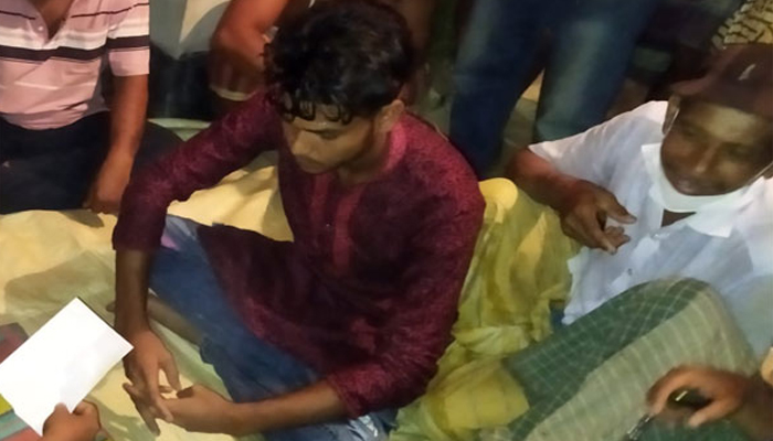 ১৫ বছরের প্রেমিকের সঙ্গে ১৯ বছরের প্রেমিকার বিয়ে