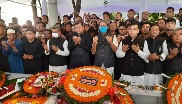 সর্বস্তরের মানুষের শ্রদ্ধা ও ভালোবাসায় সিক্ত জাতির পিতা