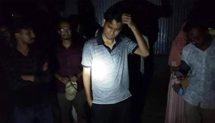 হাওরে ডাকাতের কবলে ঢাবি শিক্ষার্থীরা, ৯৯৯ নম্বরে উদ্ধার