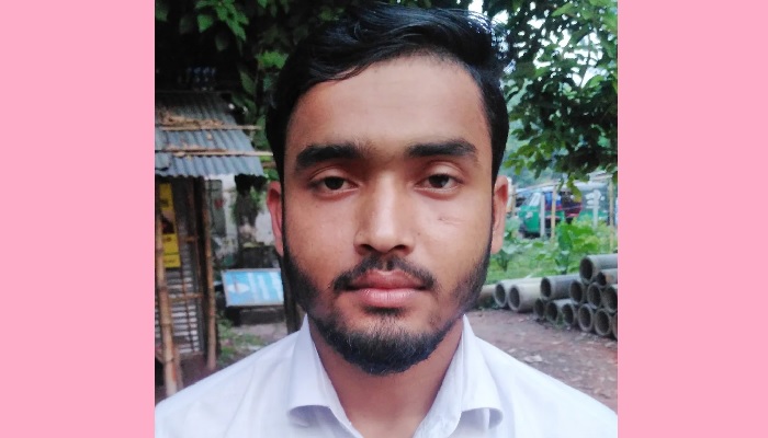 কুড়িয়ে পেলেন টাকা, ফিরিয়ে দিতে মাইকিং