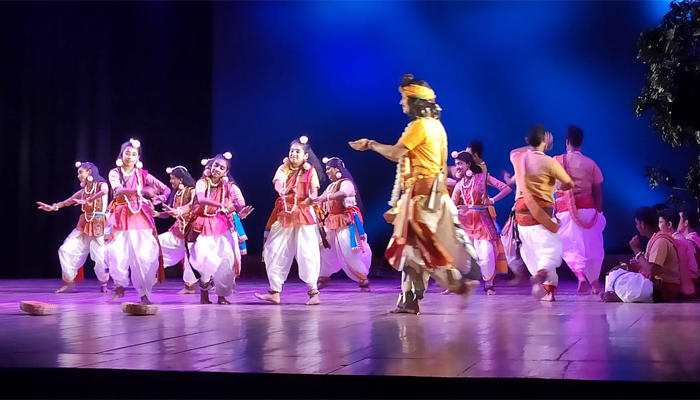 তিন নৃত্যনাট্যে ভাদ্রের বৃষ্টিভেজা সন্ধ্যা তোলপাড়