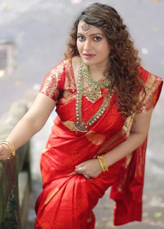 কলকাতার মিউজিক ভিডিওতে সিঁথি সাহা