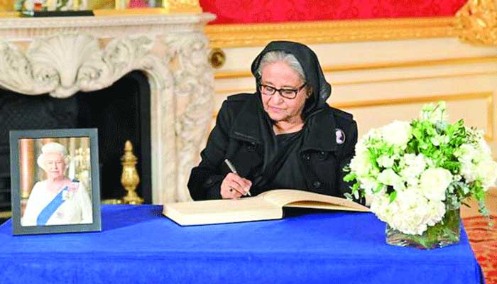 আজ চিরনিদ্রায় শায়িত হবেন যুক্তরাজ্যের রানী