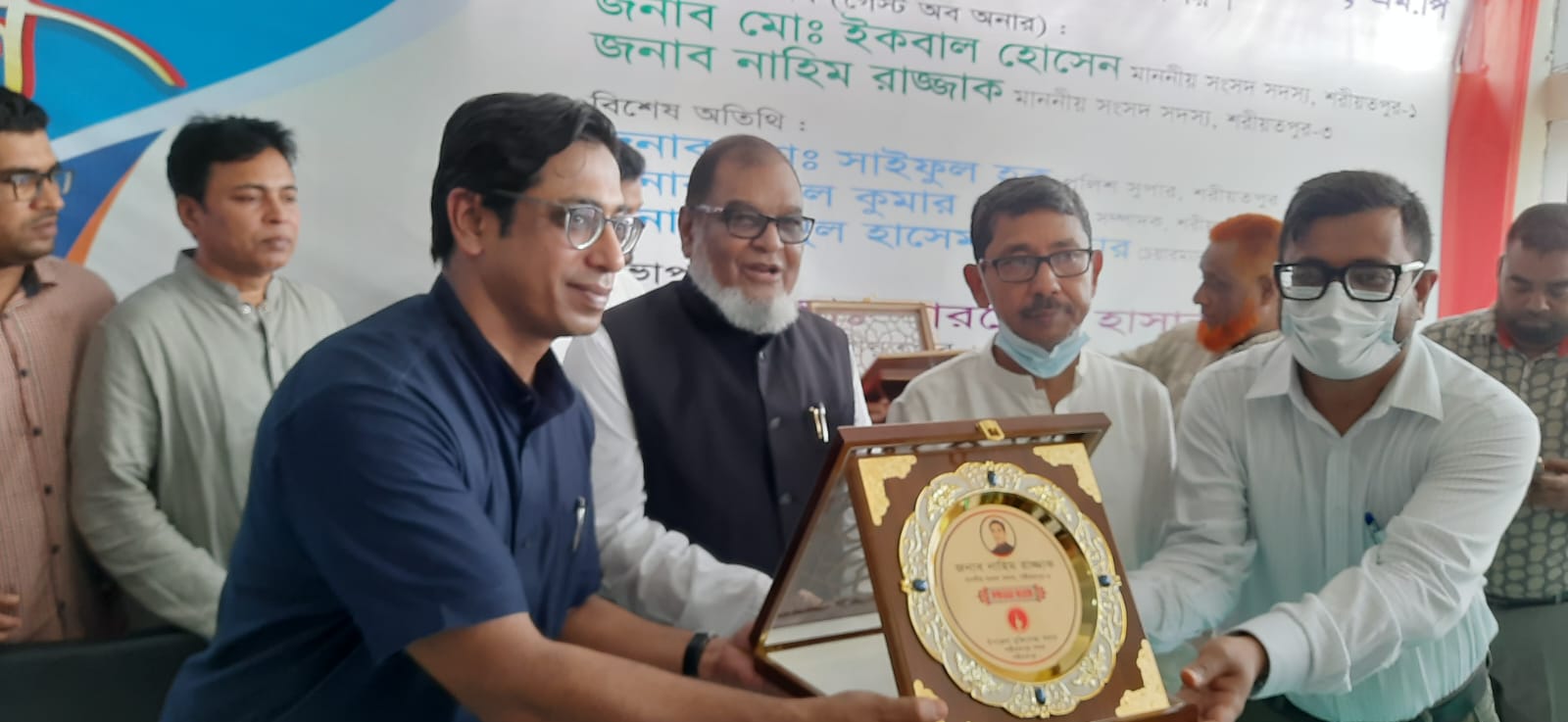দাঁত ভাঙা জবাব দিতে হবে: মুক্তিযুদ্ধ বিষয়ক মন্ত্রী
