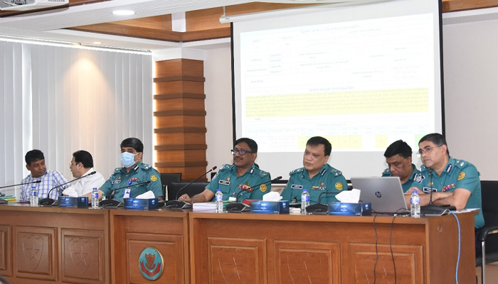 রাজনীতির নামে সন্ত্রাস করলে কঠোর ব্যবস্থা
