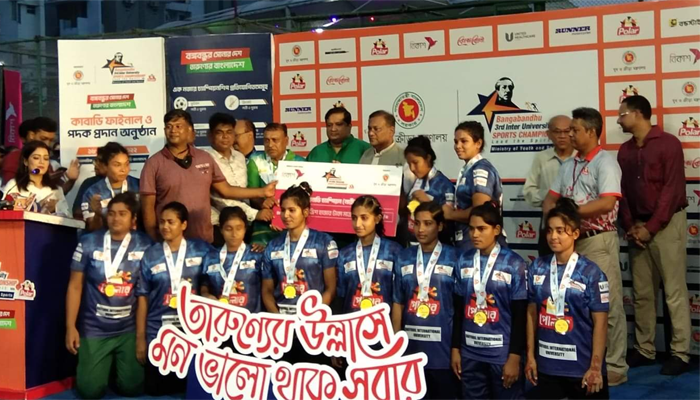 তারুণ্যের প্রতিভা বিকাশে খেলাধুলার বিকল্প নেই