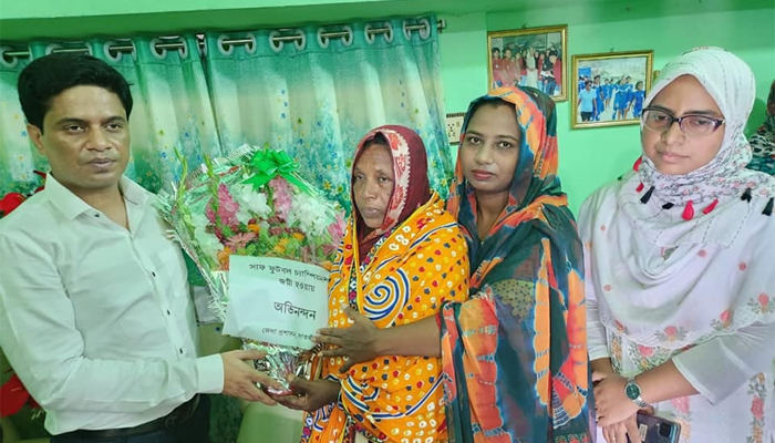 মুছে দিলেন মাসুরার বাড়ির ক্রস চিহ্ন