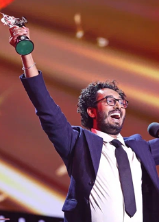 টঙ্গীর বস্তি থেকে ‘আদিমে’র মস্কো জয়