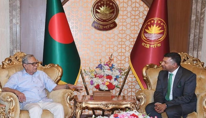 রাষ্ট্রপতির সঙ্গে দোরাইস্বামীর বিদায়ী সাক্ষাৎ