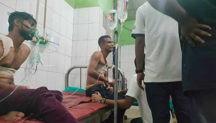 দয়াগঞ্জে ছাত্রদলের ৩ নেতা ছুরিকাহত