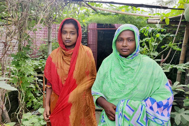 সাফজয়ী নিলুফাই সংসারের একমাত্র অবলম্বন
