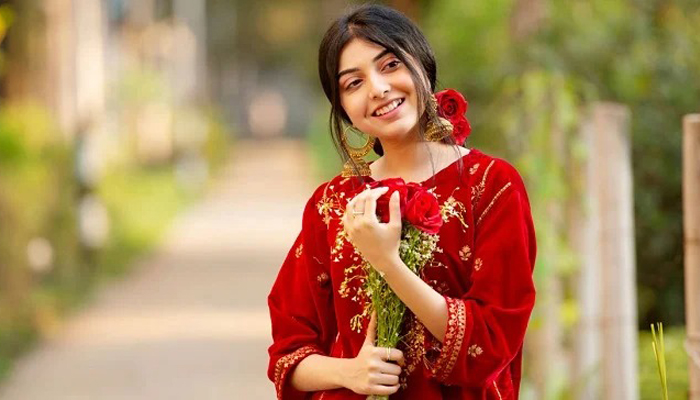 পড়শীর ‘এখানে প্রেম শেখানো হয়’