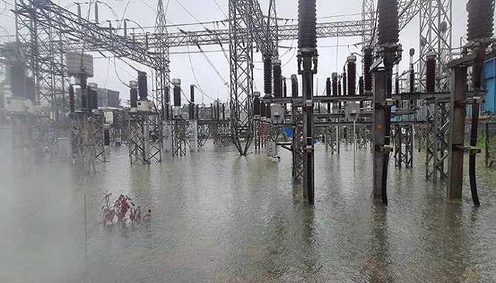 দেশের এক-তৃতীয়াংশ এলাকায় বিদ্যুৎ বিভ্রাট