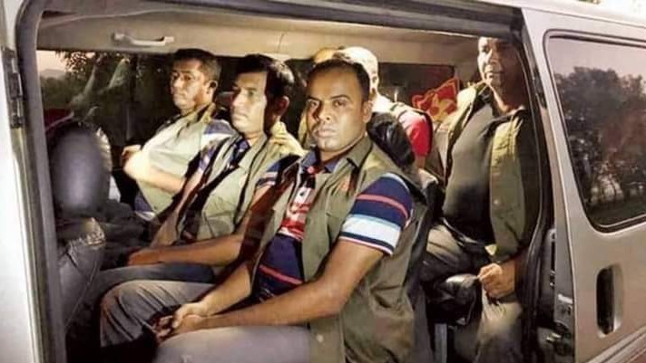 ডিবি পুলিশের ৭ সদস্যকে ১২ বছরের কারাদণ্ড