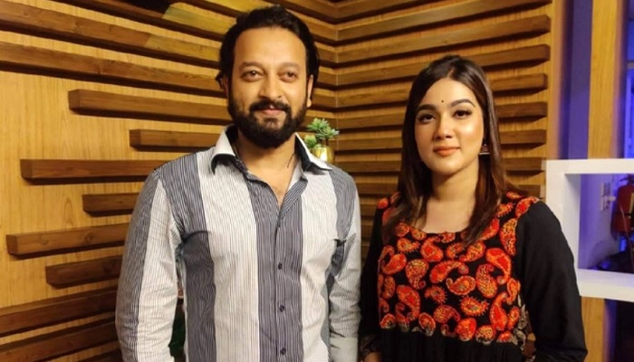 এলো সাইমন-মাহির ‘লাইভ’