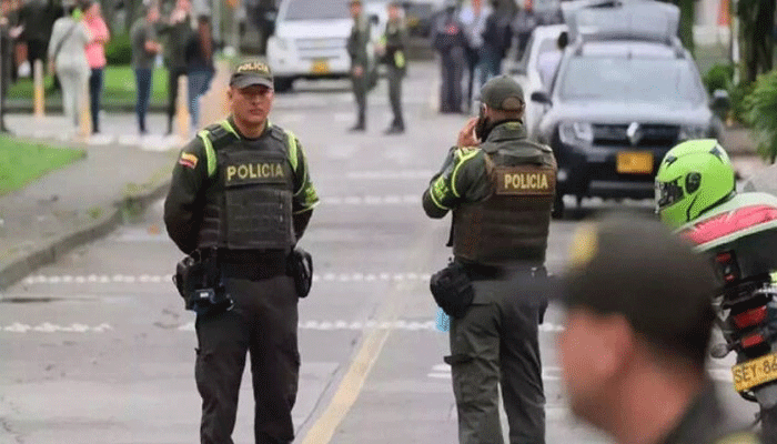 কলম্বিয়ায় বিস্ফোরক হামলায় ৮ পুলিশ নিহত