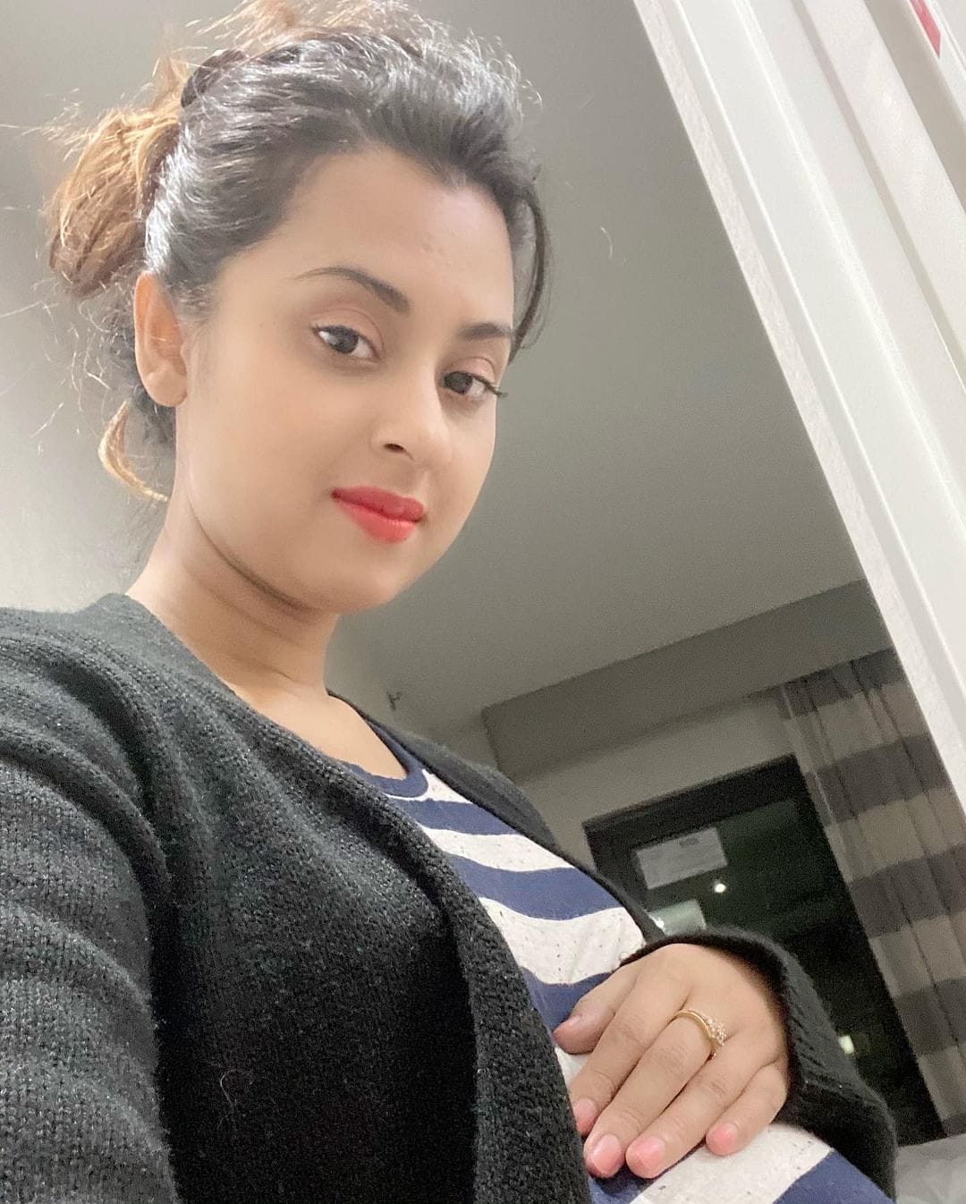 মা হওয়া প্রসঙ্গে যা বললেন বুবলী