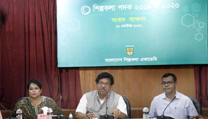 ১৮ গুণী ২ প্রতিষ্ঠান পাচ্ছে শিল্পকলা পদক