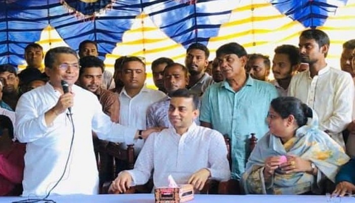 আ.লীগ প্রার্থীর নির্বাচনী প্রচারণায় বিচারপতি