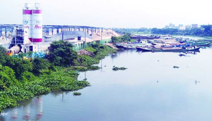 দখল-দূষণে অস্তিত্ব সংকটে কাজলী নদী