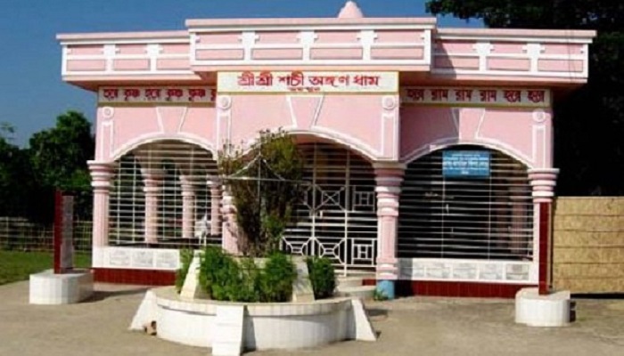 বাহুবলে শ্রীশ্রীশচীঅঙ্গন ধামে কুমারি পূজা সোমবার