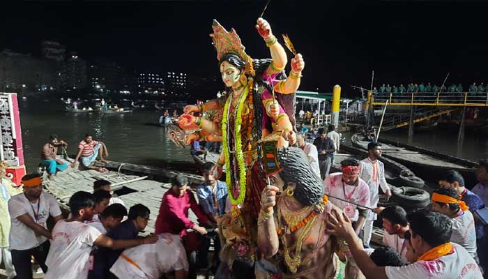 কৈলাসে ফিরলেন দুর্গা